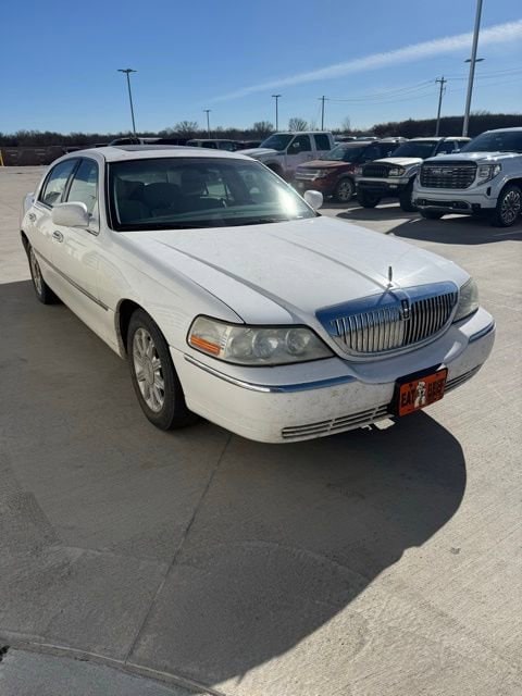 2007 Lincoln Town Car Signature Limited's photo