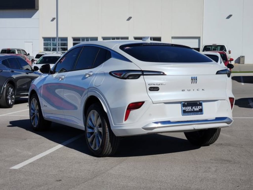 New 2026 Buick Envista Avenir SUV