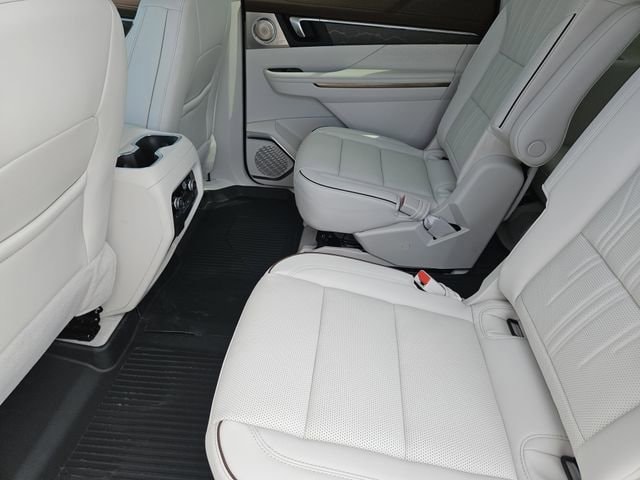 2026 Buick Enclave Avenir - Photo 19