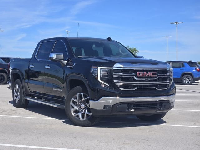 2024 GMC Sierra 4WD Crew Cab Short Box SLT's photo