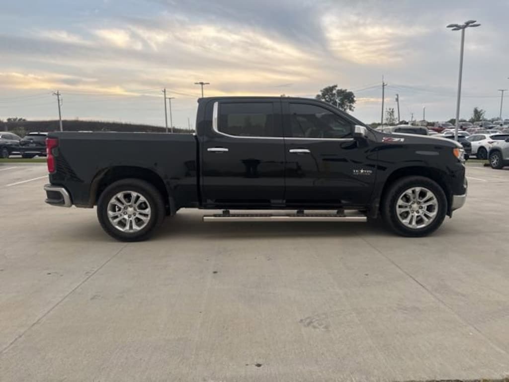 Used 2022 Chevrolet Silverado 1500 LTZ Truck Crew Cab