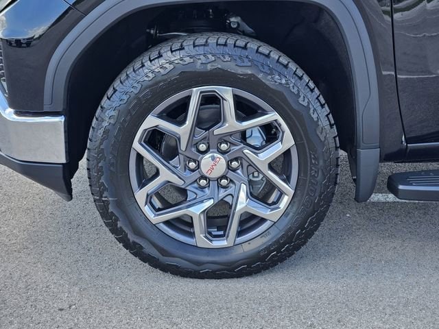 2026 GMC Sierra 1500 SLT - Photo 9