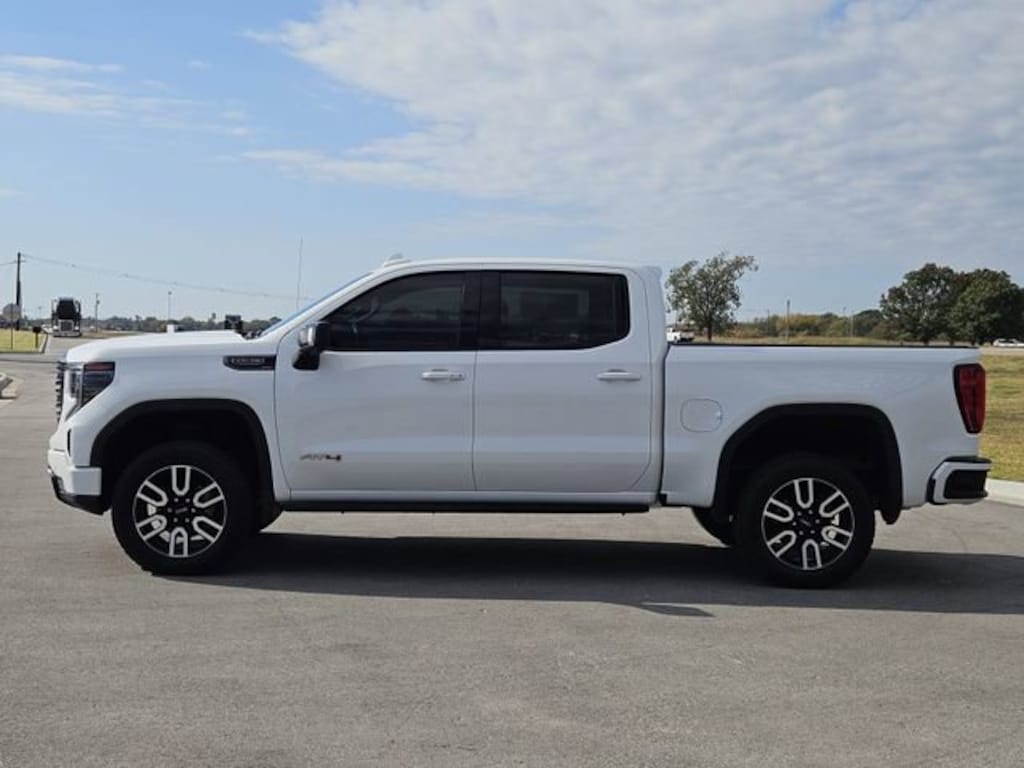 Used 2022 GMC Sierra 1500 AT4 Truck Crew Cab