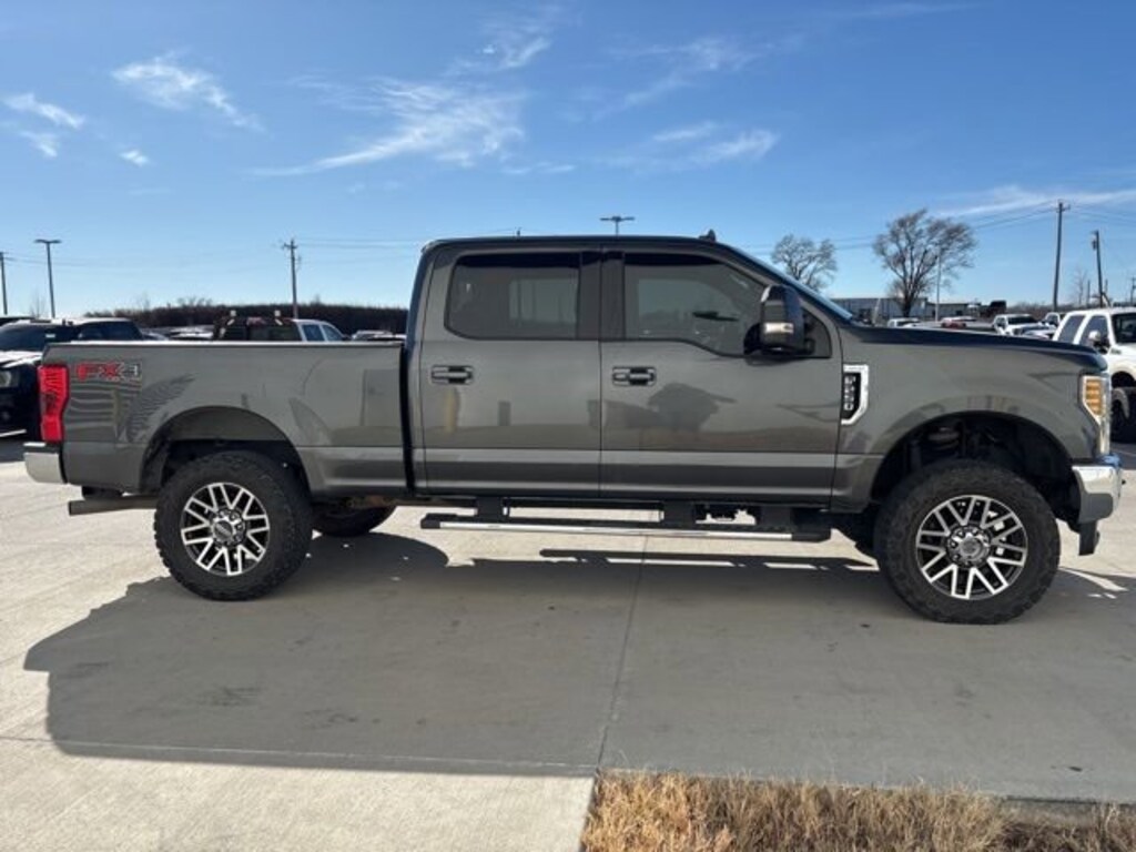 Used 2019 Ford F-250 Truck Crew Cab