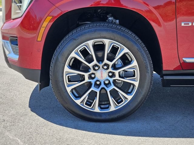 2026 GMC Yukon XL Denali - Photo 9