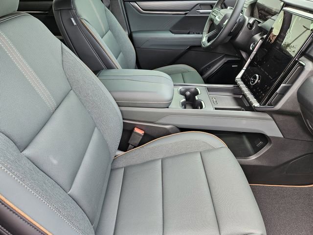 2026 GMC Acadia AT4 - Photo 11