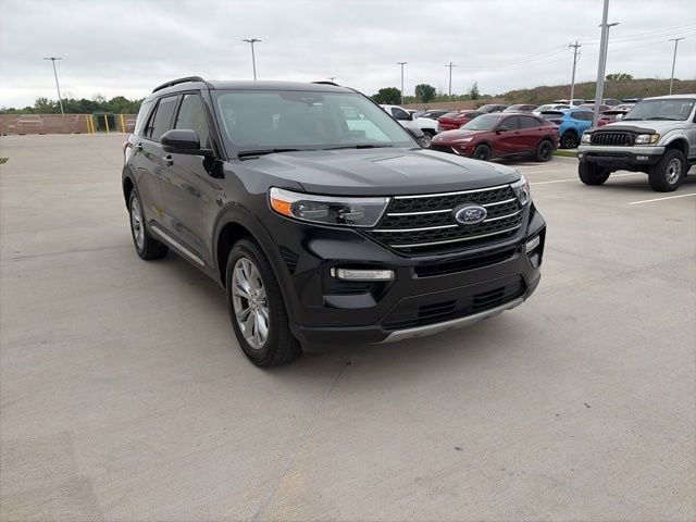 2024 Ford Explorer XLT 4WD's photo