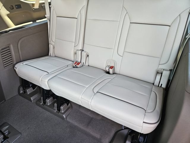 2026 GMC Yukon XL Denali - Photo 21