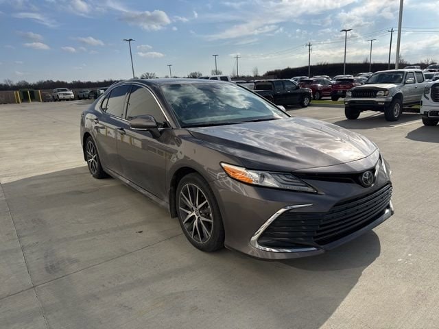 2024 Toyota Camry XLE's photo