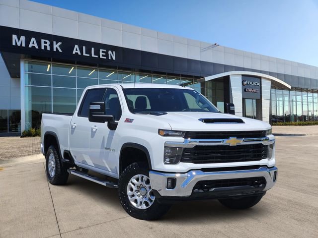 2025 Chevrolet Silverado HD LT 4WD Crew Cab Standard Box's photo