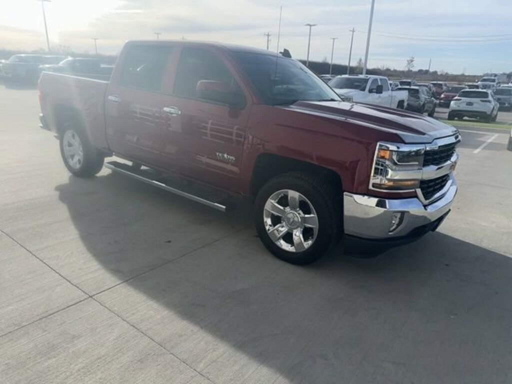 Used 2018 Chevrolet Silverado 1500 LT w/1LT Truck Crew Cab