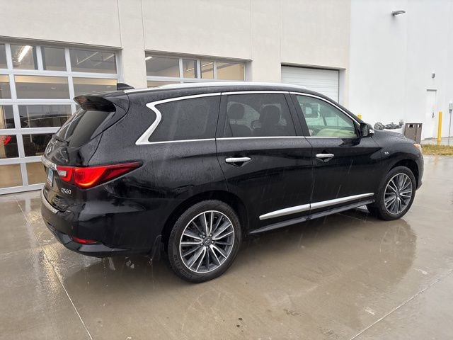 2018 Infiniti QX60 photo 3