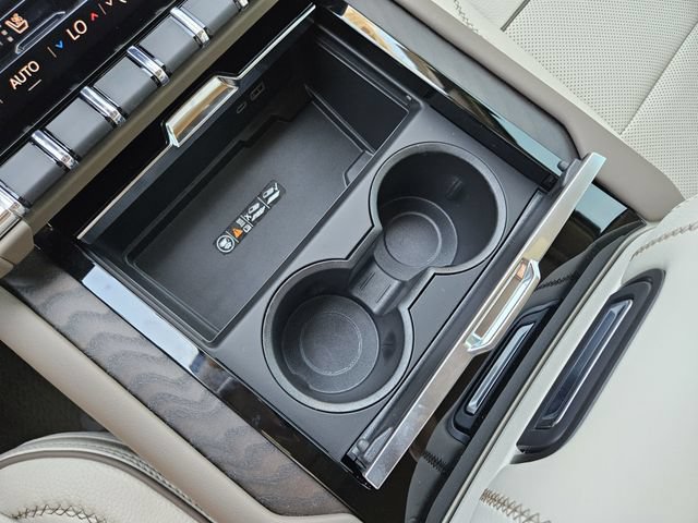 2026 GMC Yukon XL Denali - Photo 15