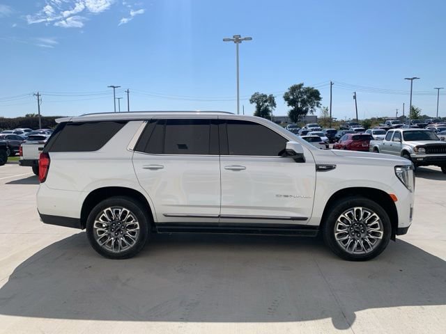 2024 Gmc Yukon Denali Ultimate photo 2