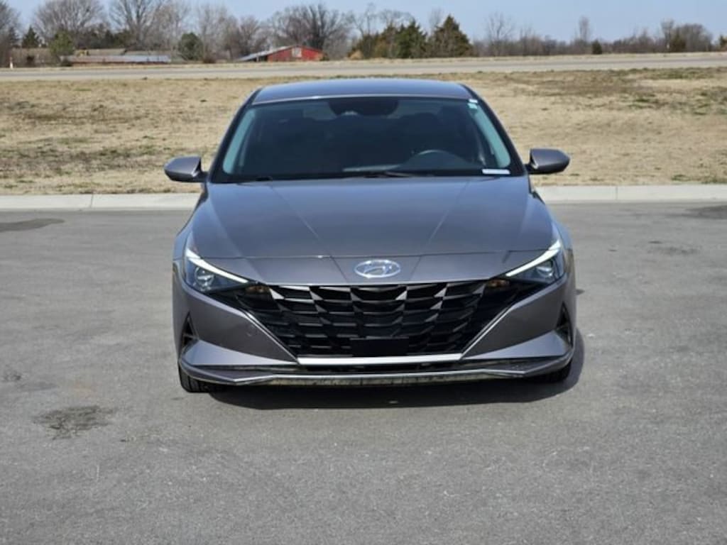 Used 2023 Hyundai Elantra SEL Sedan