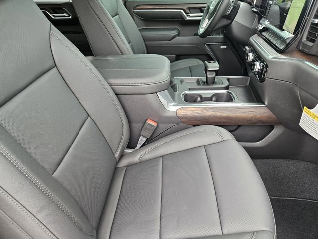 2026 GMC Sierra 1500 SLT - Photo 11