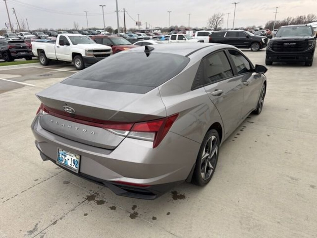 Used 2023 Hyundai Elantra SEL Sedan