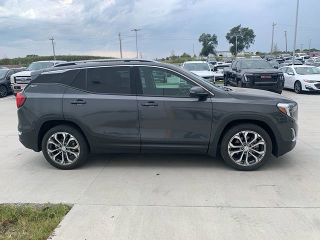 2020 Gmc Terrain SLT photo 2