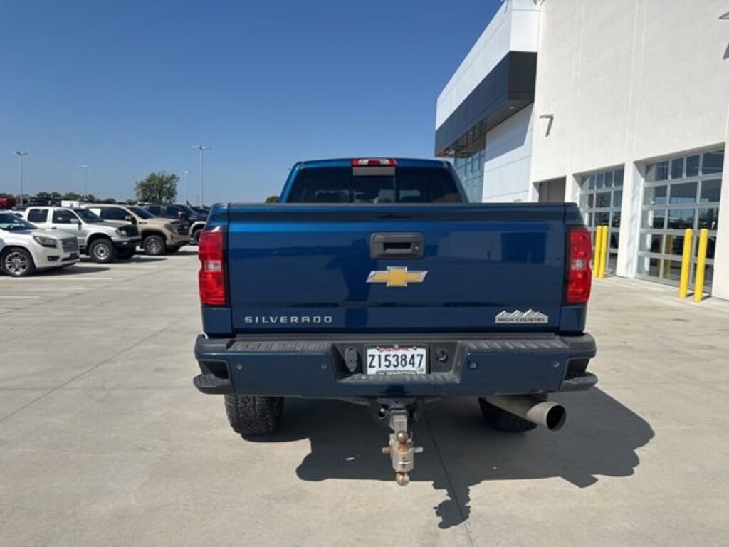 Used 2019 Chevrolet Silverado 2500HD High Country Truck Crew Cab