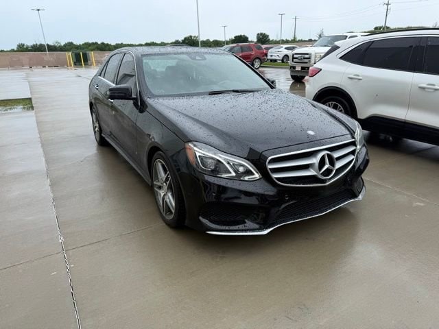 2015 Mercedes-Benz E-Class E400's photo