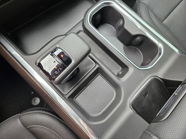 2026 GMC Sierra 1500 SLT - Photo 15