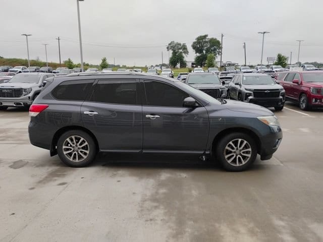 Used 2014 Nissan Pathfinder S with VIN 5N1AR2MN7EC715550 for sale in Collinsville, OK