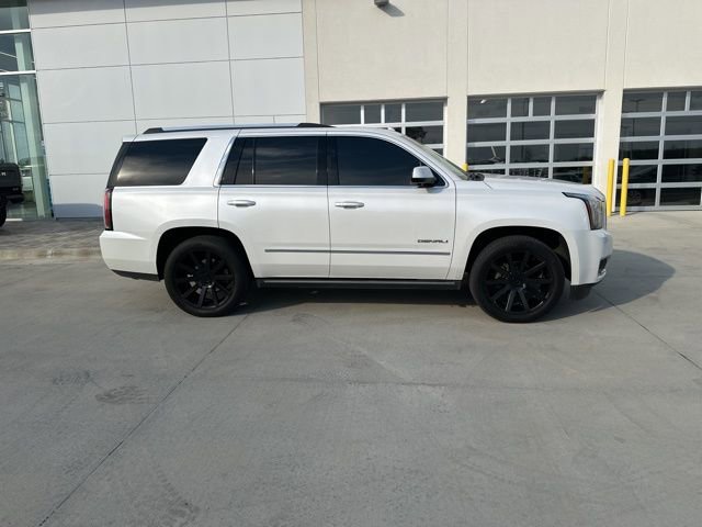 2017 Gmc Yukon Denali photo 2
