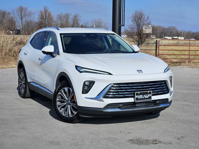 2024 Buick Envision Preferred's photo