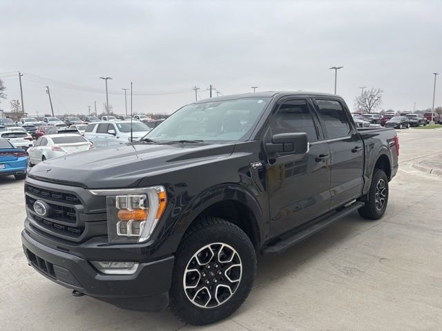 2021 Ford F-150 XLT's photo