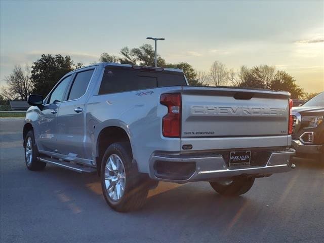 Used 2019 Chevrolet Silverado 1500 LTZ with VIN 1GCUYGED0KZ388795 for sale in Collinsville, OK