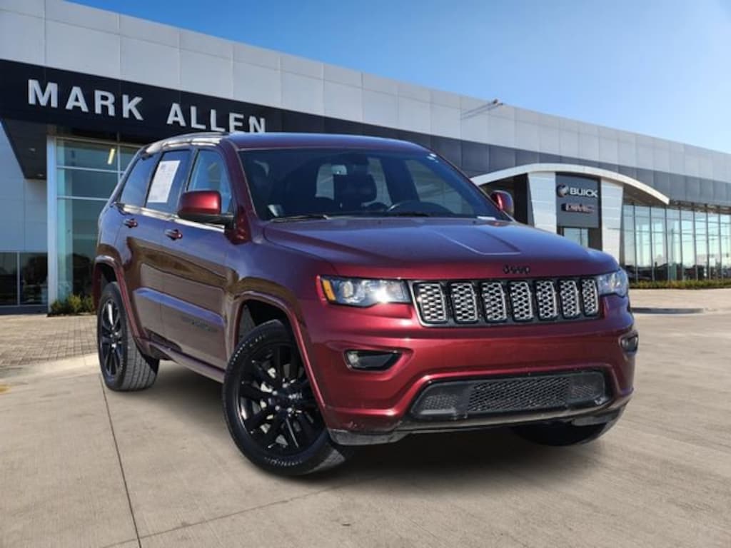 Used 2020 Jeep Grand Cherokee Laredo SUV
