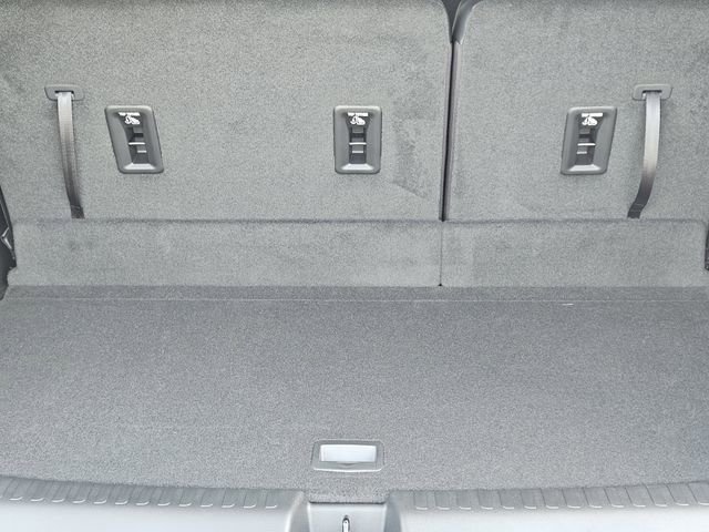 2026 GMC Acadia AT4 - Photo 23