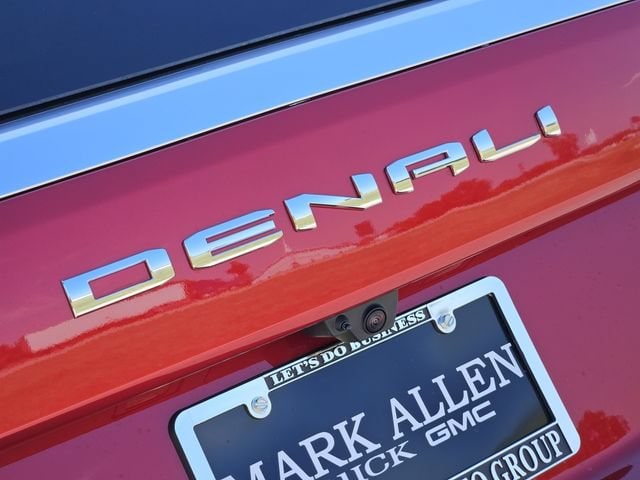 2026 GMC Yukon XL Denali - Photo 8