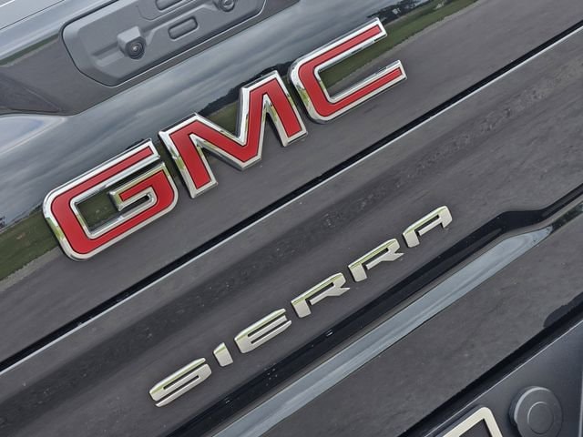 2026 GMC Sierra 1500 SLT - Photo 7