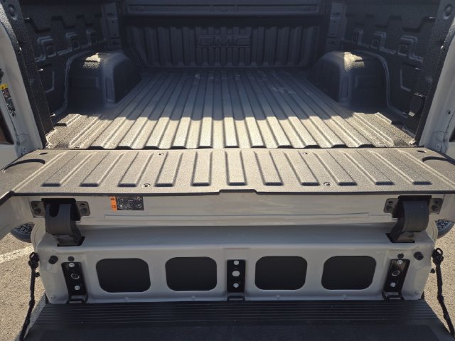 2026 GMC Sierra 1500 AT4 - Photo 23