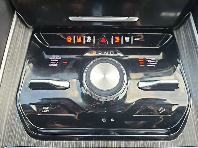 2023 Jeep Wagoneer Series III - Photo 16