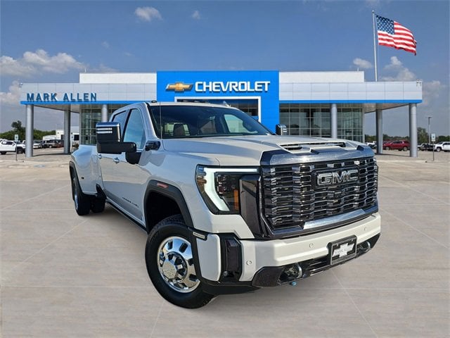 2024 GMC Sierra 3500HD Denali Ultimate's photo