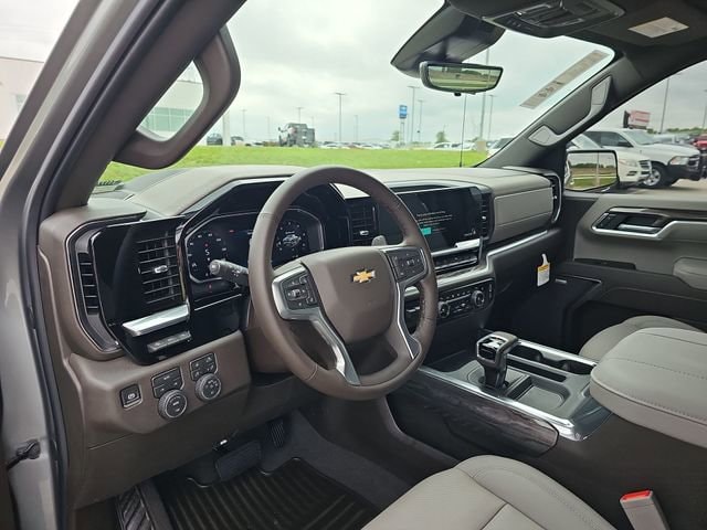 2026 Chevrolet Silverado 1500 LTZ - Photo 10