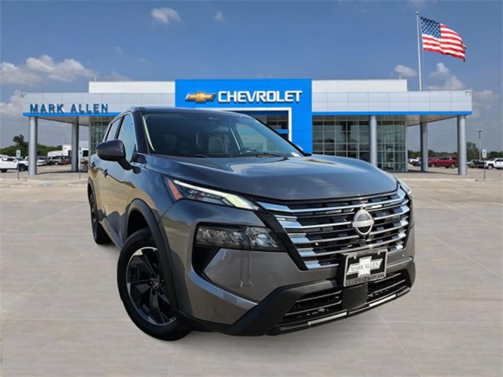 Used 2024 Nissan Rogue SV SUV