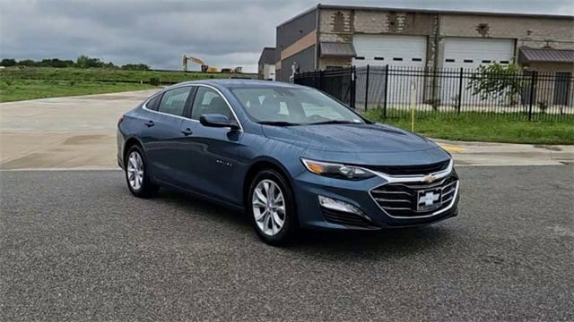 Used 2025 Chevrolet Malibu 1LT with VIN 1G1ZD5ST7SF129779 for sale in Glenpool, OK