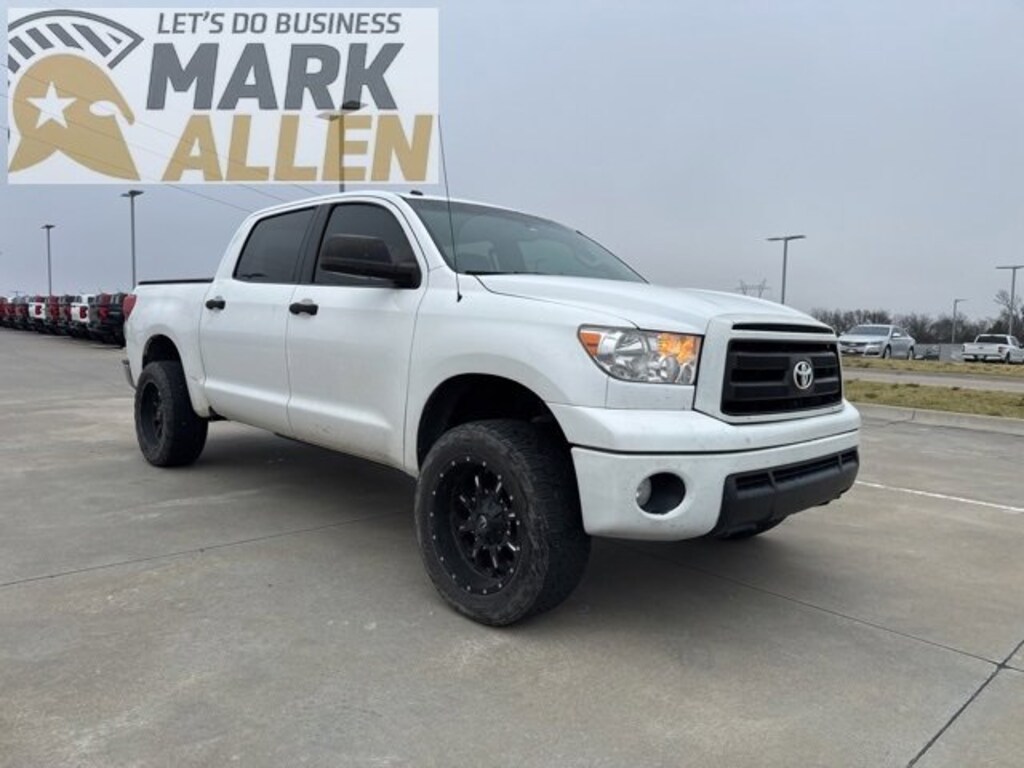 Used 2013 Toyota Tundra 4WD Truck 4WD Crewmax Short Bed 5.7L FFV (Natl) Truck