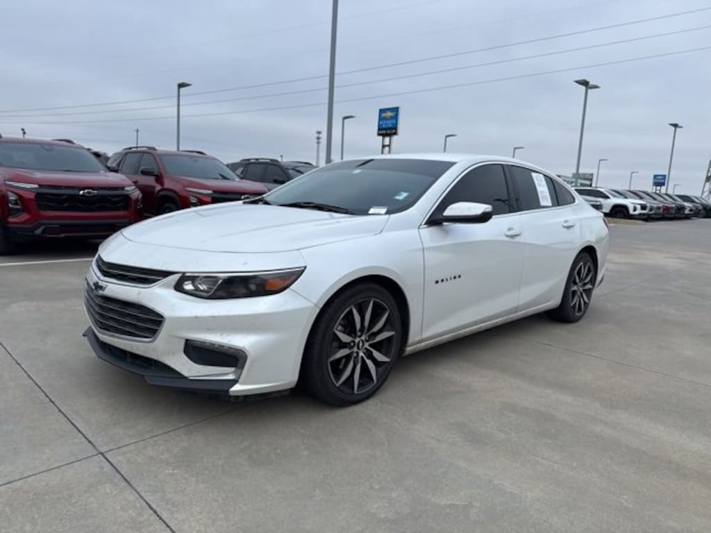 Used 2017 Chevrolet Malibu LT Sedan