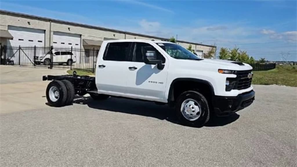 New 2026 Chevrolet Silverado 3500 HD Chassis Cab Work Truck Truck