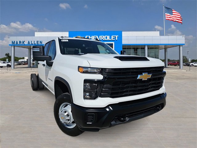 2026 Chevrolet Silverado 3500HD Work Truck's photo