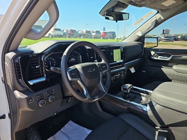 2026 Chevrolet Silverado 1500 RST - Photo 10