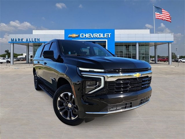 2026 Chevrolet Suburban LS's photo