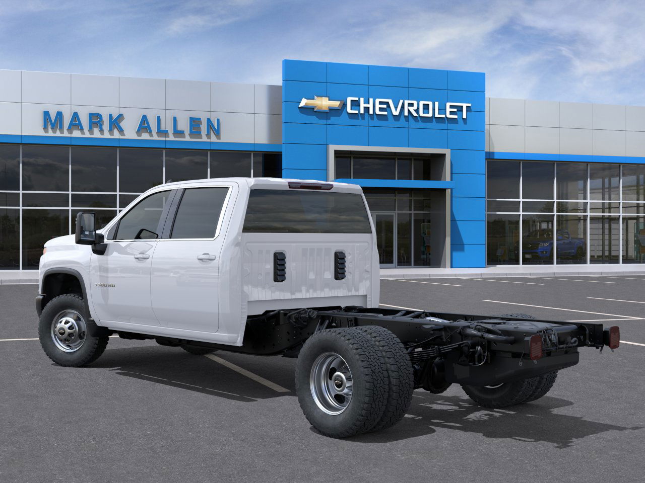 2025 Chevrolet Silverado 3500HD Work Truck photo 2