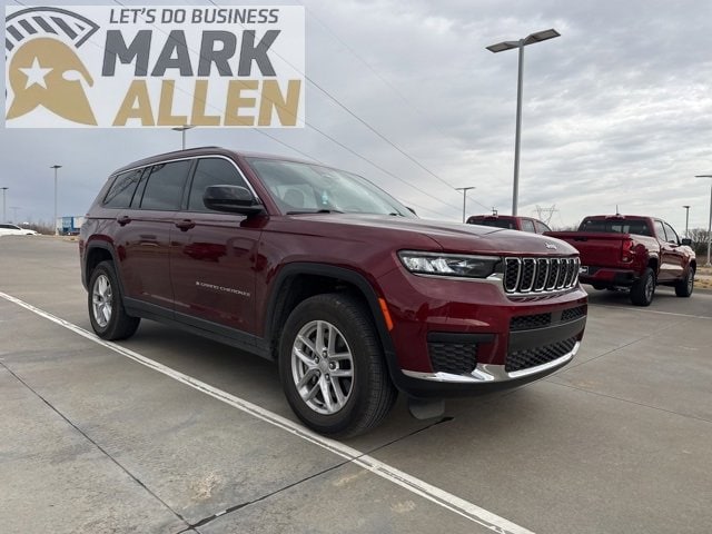 2025 Jeep Grand Cherokee L Laredo's photo