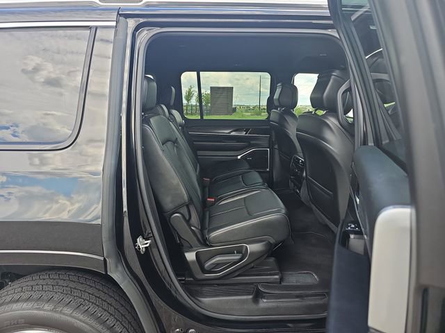 2023 Jeep Wagoneer Series III - Photo 27