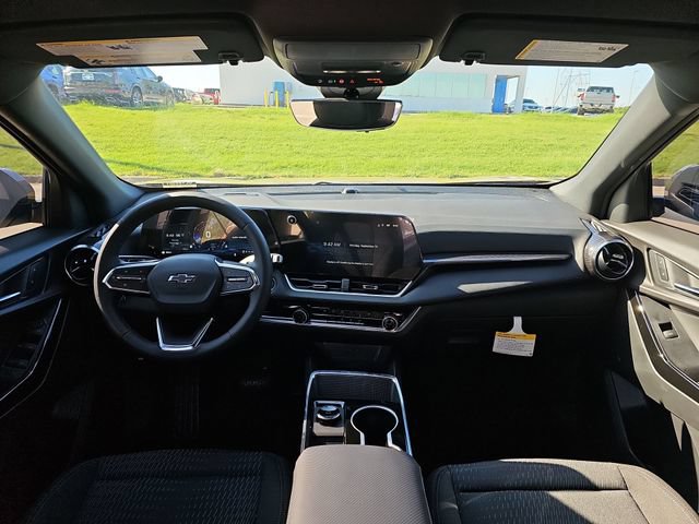 2027 Chevrolet Equinox LT - Photo 20